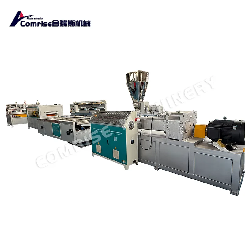 Machine de panneaux muraux de plafond en PVC